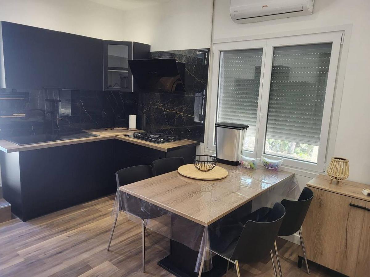 Appartement Jacuzzi Narbonne Dış mekan fotoğraf